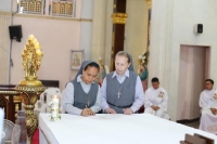 Z pobytu w Rzymie i na Filipinach