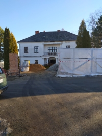Dwór Ledóchowskich - rozpoczął się remont